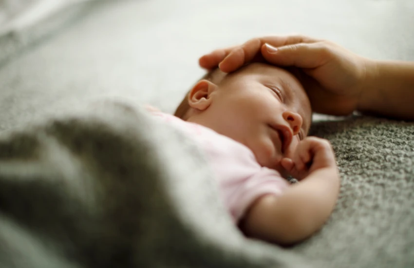 O que ninguém te conta sobre o nascimento e as tensões no crânio do bebê